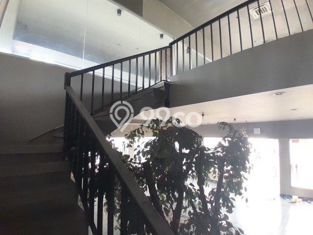 Disewakan Komersial di Kawasan Ramai Harjamukti Luas 437m2 Disewakan Komersial di Kawasan Ramai Harjamukti Luas 437m2