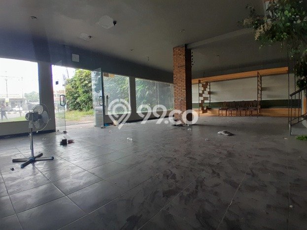 Disewakan Komersial di Kawasan Ramai Harjamukti Luas 437m2 Disewakan Komersial di Kawasan Ramai Harjamukti Luas 437m2