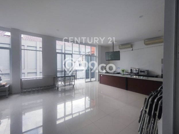 Unit Ruko Dijual di Bandung LT 846m2 & LB 1621m2 Unit Ruko Dijual di Bandung LT 846m2 & LB 1621m2