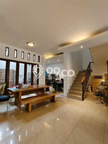 Rumah Mewah Dijual LT 210m2 di Batununggal, Bandung Rumah Mewah Dijual LT 210m2 di Batununggal, Bandung
