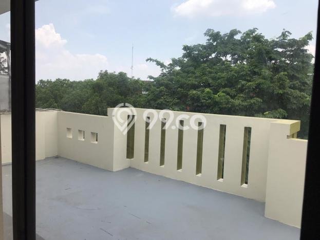 Ruko Kawasan BKR, Luas 300m², Jalan Strategis, Siap Operasional Ruko Kawasan BKR, Luas 300m², Jalan Strategis, Siap Operasional