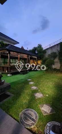 Rumah Elit Modern Siap Huni di Kota Baru Parahyangan Bandung Rumah Elit Modern Siap Huni di Kota Baru Parahyangan Bandung