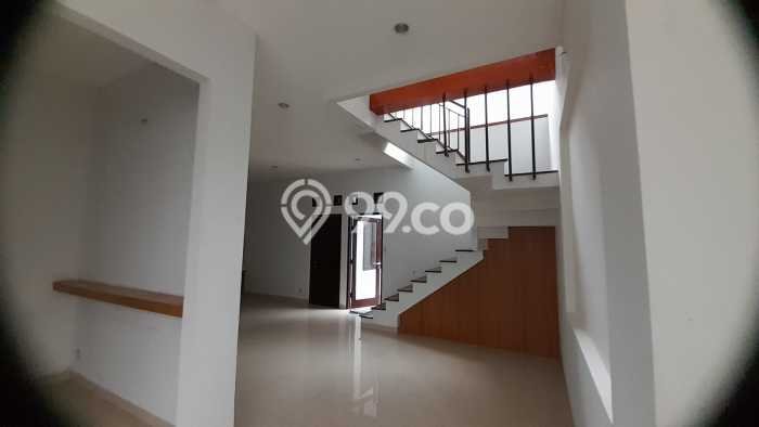 For Sale Rumah Mewah Exclusive di Batununggal, Bandung For Sale Rumah Mewah Exclusive di Batununggal, Bandung