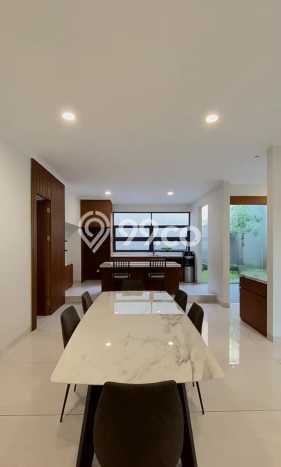 Siap Huni Rumah Mewah 3 Kamar di Batununggal Dekat ke Mana Saja Siap Huni Rumah Mewah 3 Kamar di Batununggal Dekat ke Mana Saja