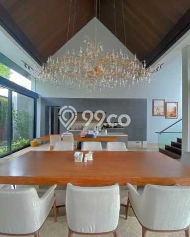 Ready to Use! Luxury House LT 775m2 Desain Elegan di Kota Baru Parahyangan Ready to Use! Luxury House LT 775m2 Desain Elegan di Kota Baru Parahyangan