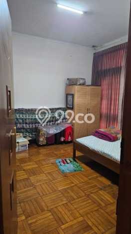 Siap Huni Hunian Elit 4 Kamar di Regol Dekat ke Mana Saja Siap Huni Hunian Elit 4 Kamar di Regol Dekat ke Mana Saja