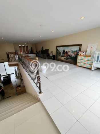 Rumah Mewah Dijual LT 210m2 di Batununggal, Bandung Rumah Mewah Dijual LT 210m2 di Batununggal, Bandung