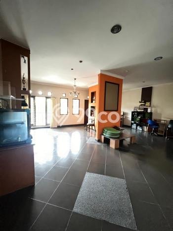 Rumah Elit Modern Tanpa Renovasi di Setra Duta Bandung Rumah Elit Modern Tanpa Renovasi di Setra Duta Bandung