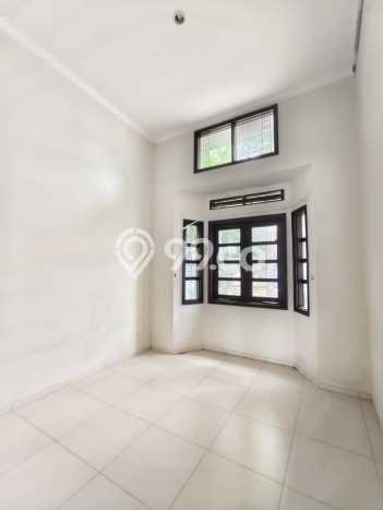 Rumah Terawat area , Bandung, Luas Tanah 506m2m², Luas Bangunan 268m2m² Rumah Terawat area , Bandung, Luas Tanah 506m2m², Luas Bangunan 268m2m²
