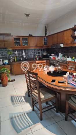 Siap Huni Hunian Elit 4 Kamar di Regol Dekat ke Mana Saja Siap Huni Hunian Elit 4 Kamar di Regol Dekat ke Mana Saja
