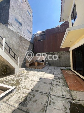 Rumah Disewakan Bandung LT 230m2 LB 153m2 Area Kota Baru Parahyangan Rumah Disewakan Bandung LT 230m2 LB 153m2 Area Kota Baru Parahyangan