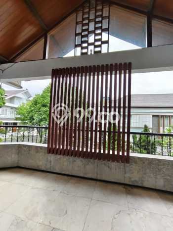 Rumah Mewah Dijual LT 210m2 di Batununggal, Bandung Rumah Mewah Dijual LT 210m2 di Batununggal, Bandung