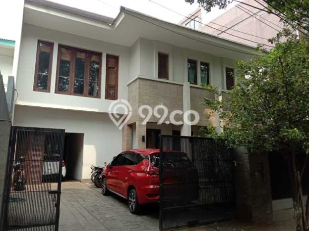Siap Huni Hunian Elit 6 Kamar di Kebayoran Baru Dekat ke Mana Saja Siap Huni Hunian Elit 6 Kamar di Kebayoran Baru Dekat ke Mana Saja