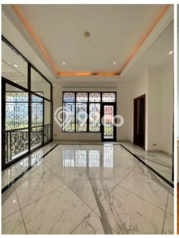 Ready to Use! Luxury House LT 523m2 Desain Elegan di Mampang Ready to Use! Luxury House LT 523m2 Desain Elegan di Mampang