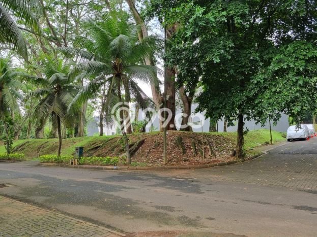 Tanah Kawasan Bisnis di BSD Telaga Golf, Luas 557m², Cocok untuk Investasi Tanah Kawasan Bisnis di BSD Telaga Golf, Luas 557m², Cocok untuk Investasi