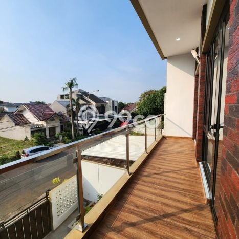 Dijual Rumah 4 KT di BSD Nusaloka, Tangerang - LT 180m² Dijual Rumah 4 KT di BSD Nusaloka, Tangerang - LT 180m²