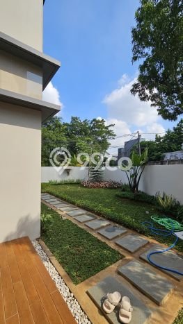 Rumah 4 KT 3 KM One Gate System di BSD Kencana Loka, Tangerang Rumah 4 KT 3 KM One Gate System di BSD Kencana Loka, Tangerang
