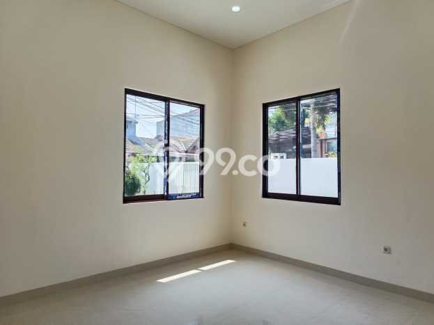 Rumah Modern 3 KT LT 176m2 di BSD Kencana Loka Rumah Modern 3 KT LT 176m2 di BSD Kencana Loka