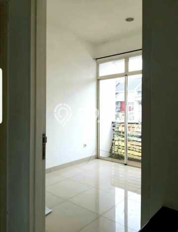 Rumah Luas Asri 3 KT Siap Pakai di BSD Residence One Tangerang Rumah Luas Asri 3 KT Siap Pakai di BSD Residence One Tangerang