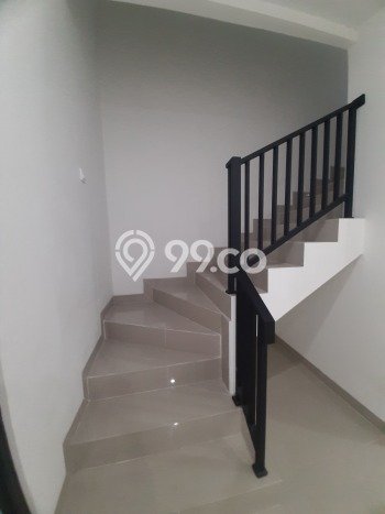 Dijual Rumah Strategis Bagus Punya 3 KT di Serpong Utara Tangerang Selatan SHM Dijual Rumah Strategis Bagus Punya 3 KT di Serpong Utara Tangerang Selatan SHM