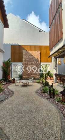 Ready to Use! Luxury House LT 343m2 Desain Elegan di BSD Puspita Loka Ready to Use! Luxury House LT 343m2 Desain Elegan di BSD Puspita Loka