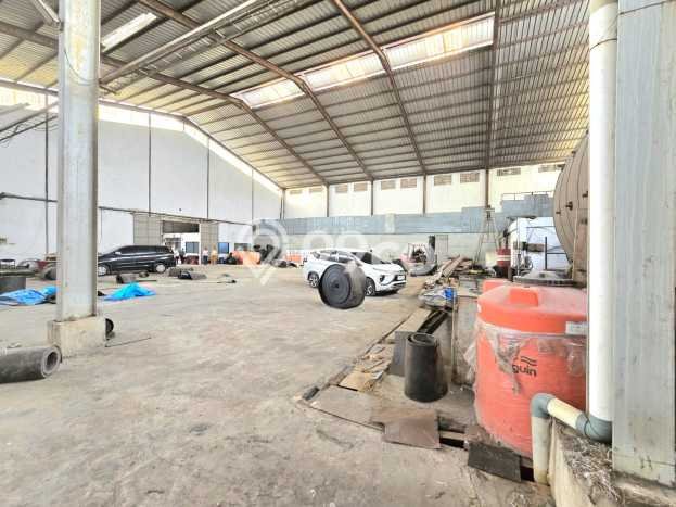 LOKASI STRATEGIS! Gudang di , Luas 1200m2m², Area Berkembang, Siap Bisnis LOKASI STRATEGIS! Gudang di , Luas 1200m2m², Area Berkembang, Siap Bisnis