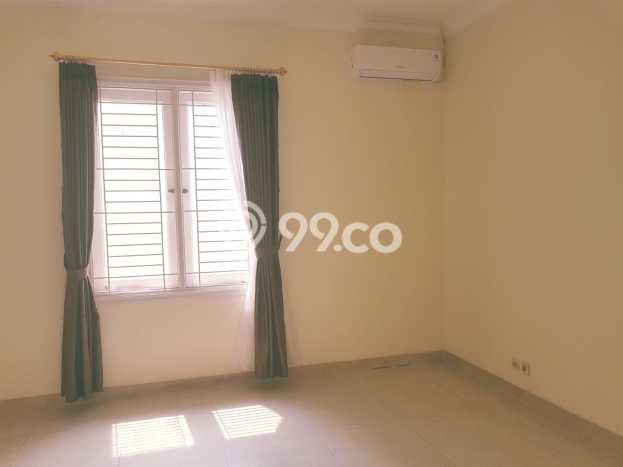 Disewakan! Rumah 6 Kamar Tidur &
4 Kamar Mandi di Pantai Indah Kapuk, Jakarta Utara Disewakan! Rumah 6 Kamar Tidur &
4 Kamar Mandi di Pantai Indah Kapuk, Jakarta Utara