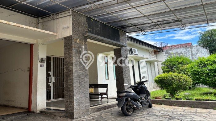 Rumah Elit Modern Tanpa Renovasi di Puri Anjasmoro Semarang Rumah Elit Modern Tanpa Renovasi di Puri Anjasmoro Semarang