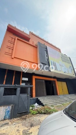 Lokasi Strategis! Dijual Komersial Bisnis di Banyumanik, Semarang Kondisi Baik Lokasi Strategis! Dijual Komersial Bisnis di Banyumanik, Semarang Kondisi Baik