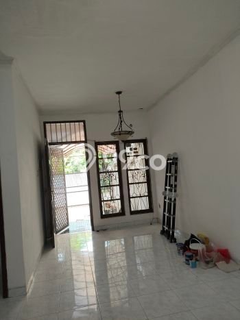 LOKASI TERBAIK! Rumah di Gading Serpong, 1 KM, Area Premium, Luas 126m² Bangunan 91m² LOKASI TERBAIK! Rumah di Gading Serpong, 1 KM, Area Premium, Luas 126m² Bangunan 91m²
