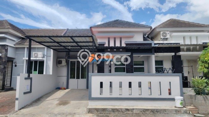 Disewakan! Rumah 3 Kamar Tidur &
2 Kamar Mandi di Batam Centre, Batam Disewakan! Rumah 3 Kamar Tidur &
2 Kamar Mandi di Batam Centre, Batam
