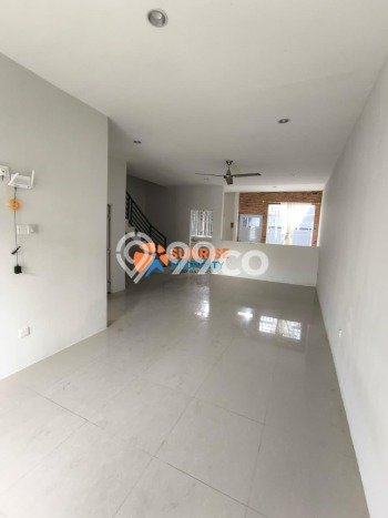 BEST DEAL! Rumah area Batam Centre, 4 KT, Akses Mudah Pusat Kota, LT 200m² LB 137m² BEST DEAL! Rumah area Batam Centre, 4 KT, Akses Mudah Pusat Kota, LT 200m² LB 137m²