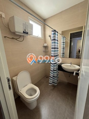 Disewakan! Rumah 3 Kamar Tidur &
3 Kamar Mandi di Batam Centre, Batam Disewakan! Rumah 3 Kamar Tidur &
3 Kamar Mandi di Batam Centre, Batam