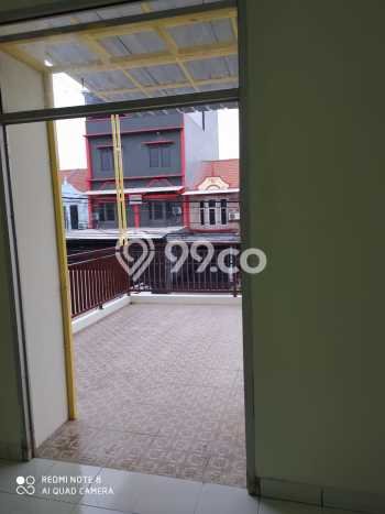 Ruko Lokasi Strategis di , Luas 144m2m², Jalan Raya Ruko Lokasi Strategis di , Luas 144m2m², Jalan Raya