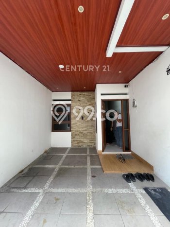 Disewakan! Rumah 2 Kamar Tidur &
2 Kamar Mandi di Rawamangun, Jakarta Timur Disewakan! Rumah 2 Kamar Tidur &
2 Kamar Mandi di Rawamangun, Jakarta Timur
