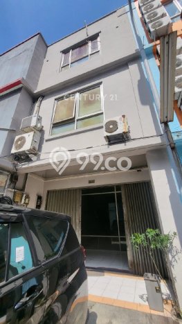 INVESTASI MENGUNTUNGKAN! Ruko Kawasan Matraman, Luas 198m², Nilai Profit Tinggi INVESTASI MENGUNTUNGKAN! Ruko Kawasan Matraman, Luas 198m², Nilai Profit Tinggi