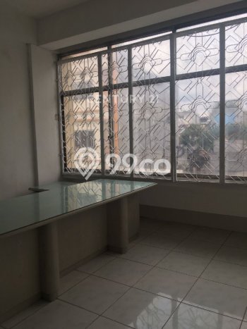 Ruko untuk disewa di Cempaka Putih punya LT 150m2 & LB 300m2 harga sewa kompetitif Ruko untuk disewa di Cempaka Putih punya LT 150m2 & LB 300m2 harga sewa kompetitif
