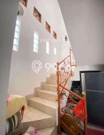 Dijual Rumah 4 Kamar Lokasi Strategis Bagus dan Strategis di Matraman Dijual Rumah 4 Kamar Lokasi Strategis Bagus dan Strategis di Matraman
