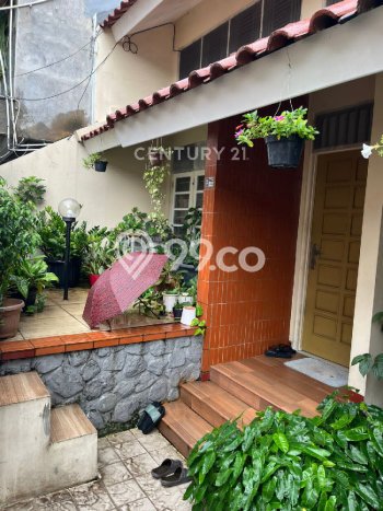 Disewakan! Rumah 3 Kamar Tidur &
2 Kamar Mandi di Kayu Putih, Jakarta Timur Disewakan! Rumah 3 Kamar Tidur &
2 Kamar Mandi di Kayu Putih, Jakarta Timur