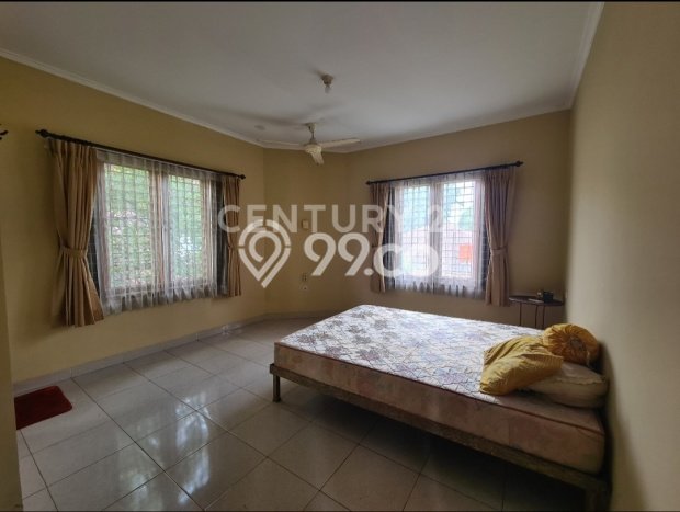Disewakan! Rumah 3 Kamar Tidur &
3 Kamar Mandi di Kayu Putih, Jakarta Timur Disewakan! Rumah 3 Kamar Tidur &
3 Kamar Mandi di Kayu Putih, Jakarta Timur