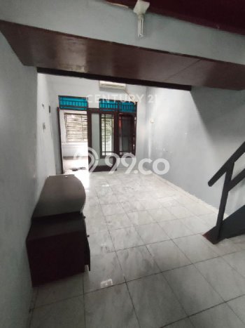 LOKASI BISNIS! Ruko For Rent di , Luas 135m2m², Jalan Utama LOKASI BISNIS! Ruko For Rent di , Luas 135m2m², Jalan Utama