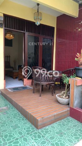 Rumah Modern 5 Kamar LT 100m2 di Utan Kayu Rumah Modern 5 Kamar LT 100m2 di Utan Kayu