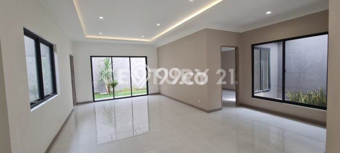 Ready to Use! Premium House LT 266m2 Desain Modern di Cipinang Ready to Use! Premium House LT 266m2 Desain Modern di Cipinang