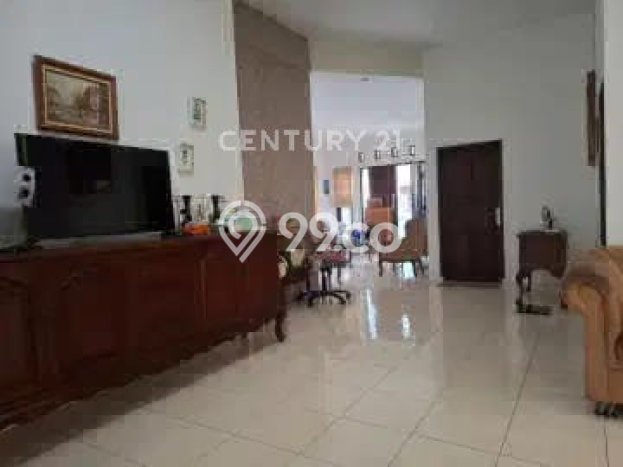 Siap Huni Hunian Elit 6 Kamar di Cilandak Dekat ke Mana Saja Siap Huni Hunian Elit 6 Kamar di Cilandak Dekat ke Mana Saja