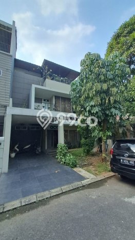Jual Rumah Luas Megah Dengan View Cantik di Cibubur, Depok Jual Rumah Luas Megah Dengan View Cantik di Cibubur, Depok