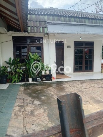 Rumah Mewah Dijual LT 300m2 di Pasar Rebo, Jakarta Timur Rumah Mewah Dijual LT 300m2 di Pasar Rebo, Jakarta Timur