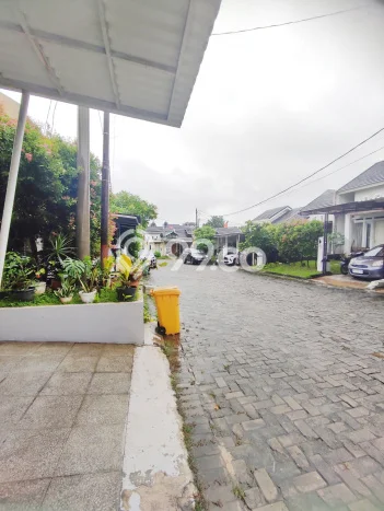 Rumah Modern Cantik 3 Kamar Siap Huni di Ciputat Rumah Modern Cantik 3 Kamar Siap Huni di Ciputat