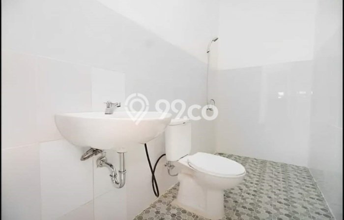Hunian Nyaman Asri 4 KT Siap Huni di BSD Tangerang Hunian Nyaman Asri 4 KT Siap Huni di BSD Tangerang
