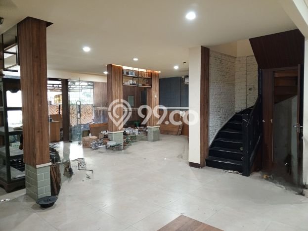 Unit Komersial Disewakan di Tangerang Selatan Area Strategis Harga Kompetitif Unit Komersial Disewakan di Tangerang Selatan Area Strategis Harga Kompetitif