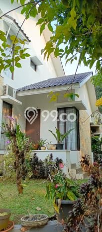 Rumah sewa siap huni 5 Kamar Tidur di Bintaro, Tangerang Selatan Rumah sewa siap huni 5 Kamar Tidur di Bintaro, Tangerang Selatan